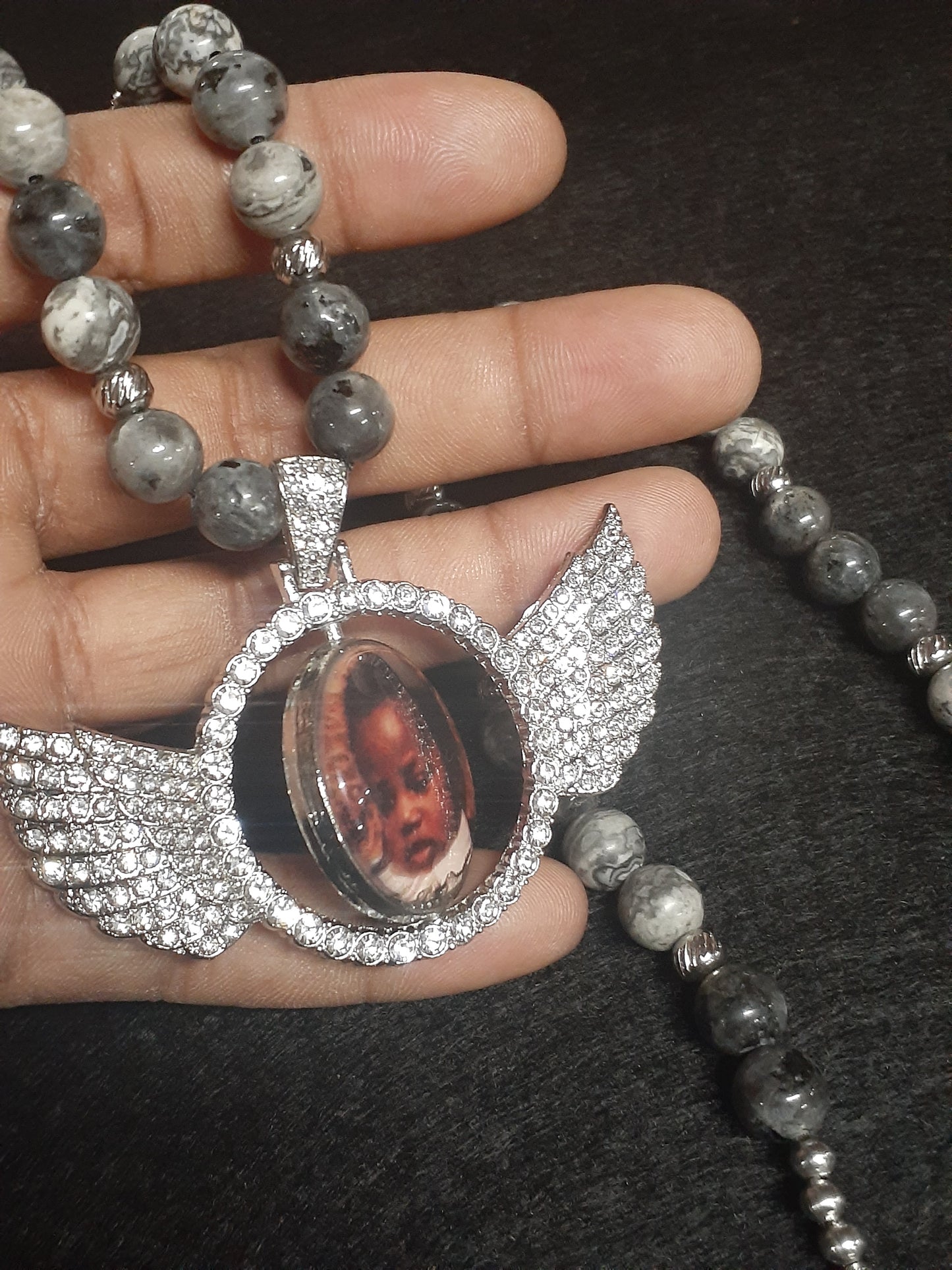 Round Wing Double Bezel Full Natural Stone Necklace 12in