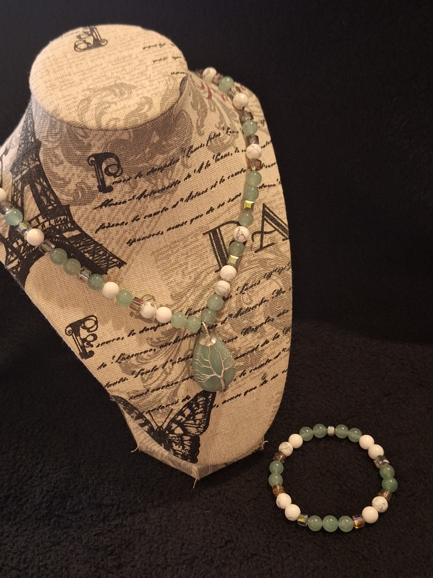 Aventurine Drop Howlite Necklace and Stretch Bracelet Set