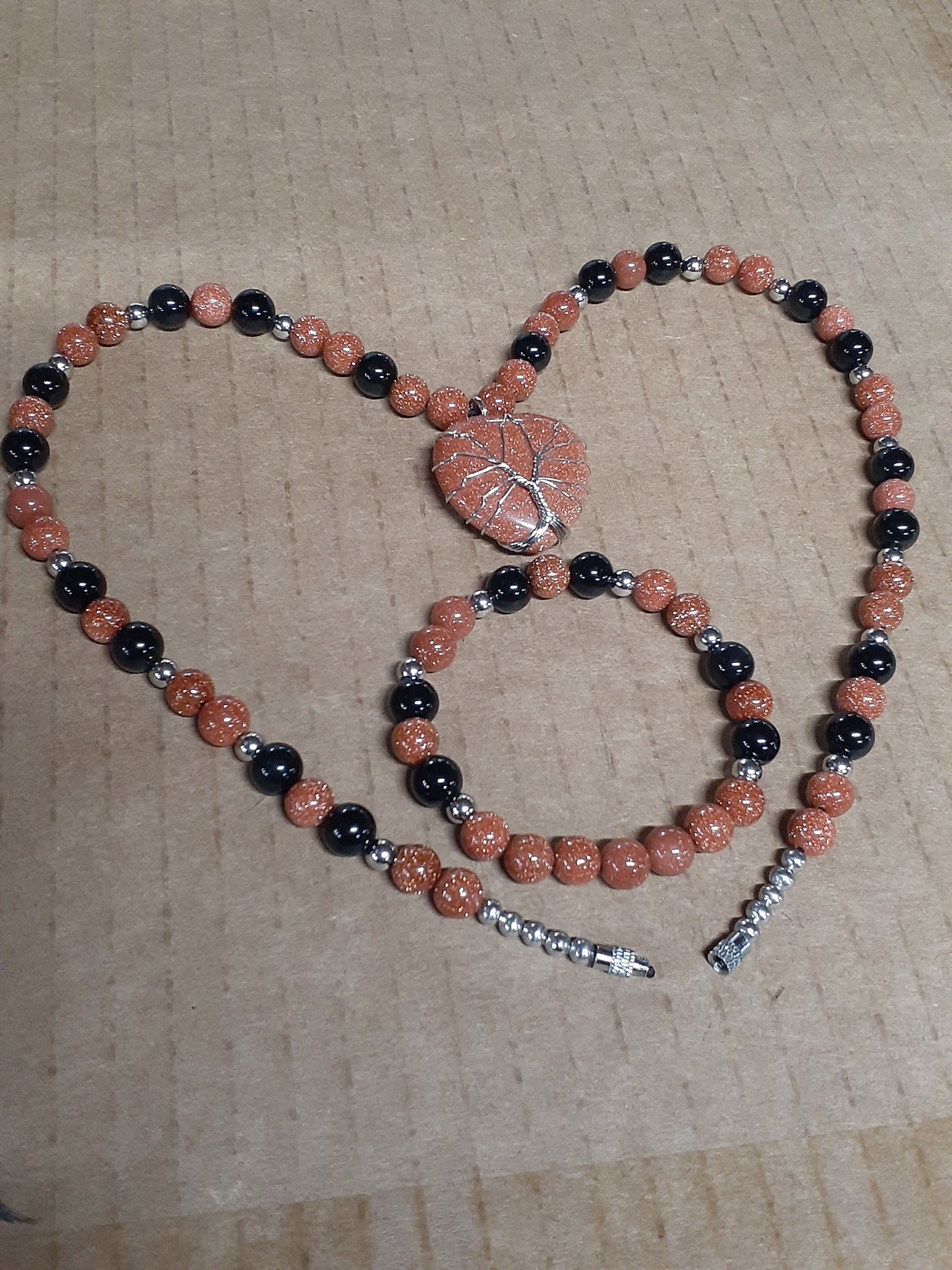 Gold Sandstone Heart Necklace Set 10in