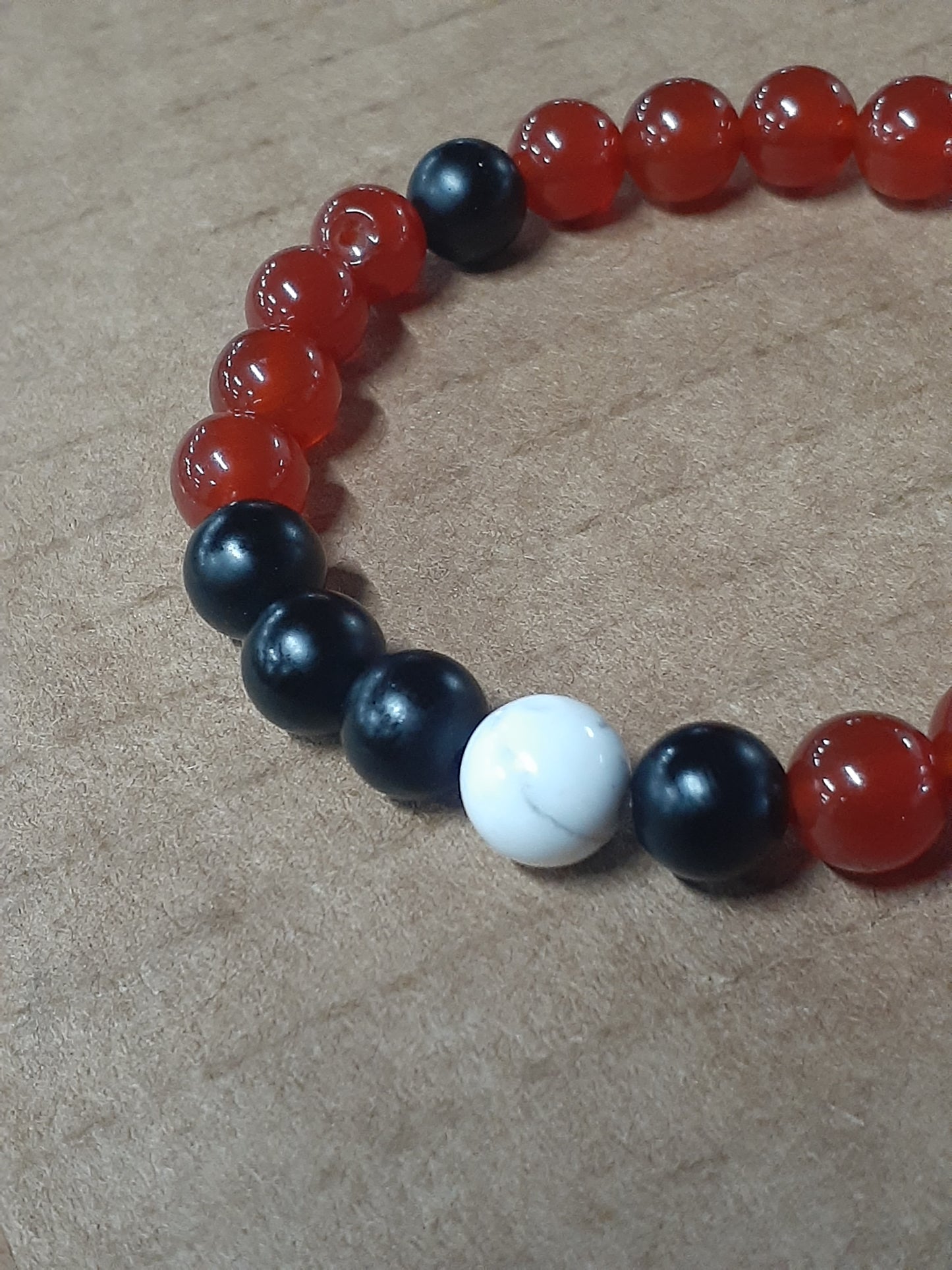 Red Agate Onylite Stretch Bracelet 9Inch