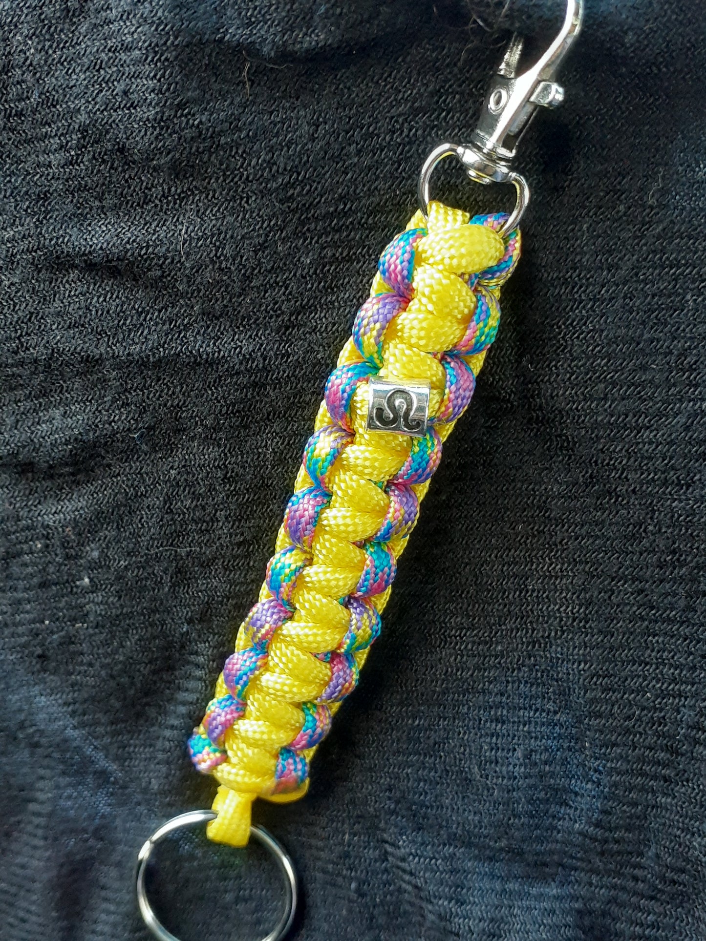 Leo Yellow Phase Cobra Paracord Keychain