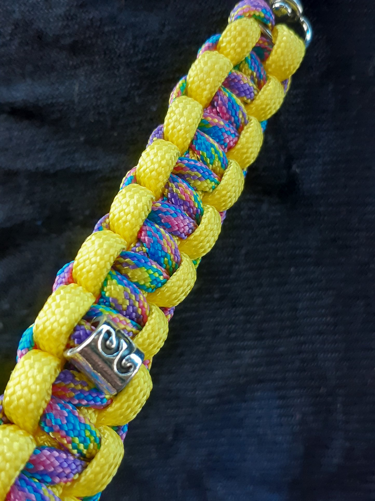 Leo Yellow Phase Cobra Paracord Keychain