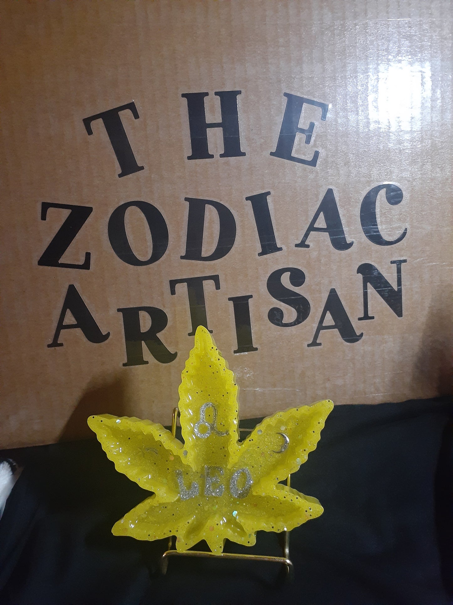 Sm Maple Leaf Leo Zodiac Ashtray Sunshine Yellow