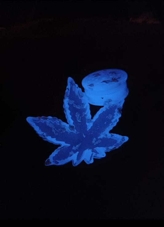 Sm GLOW Maple Leaf and Grinder Set