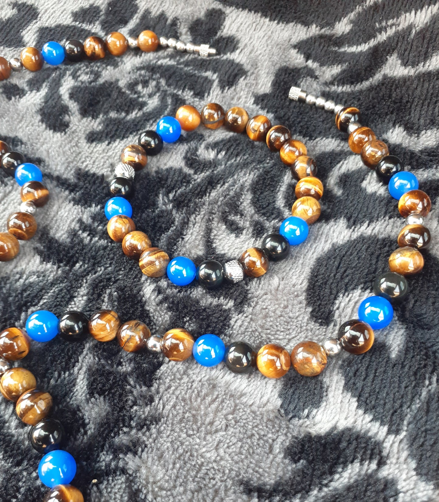 Tiger Eye Cross Blue Agsidian Necklace Set 12 Inch