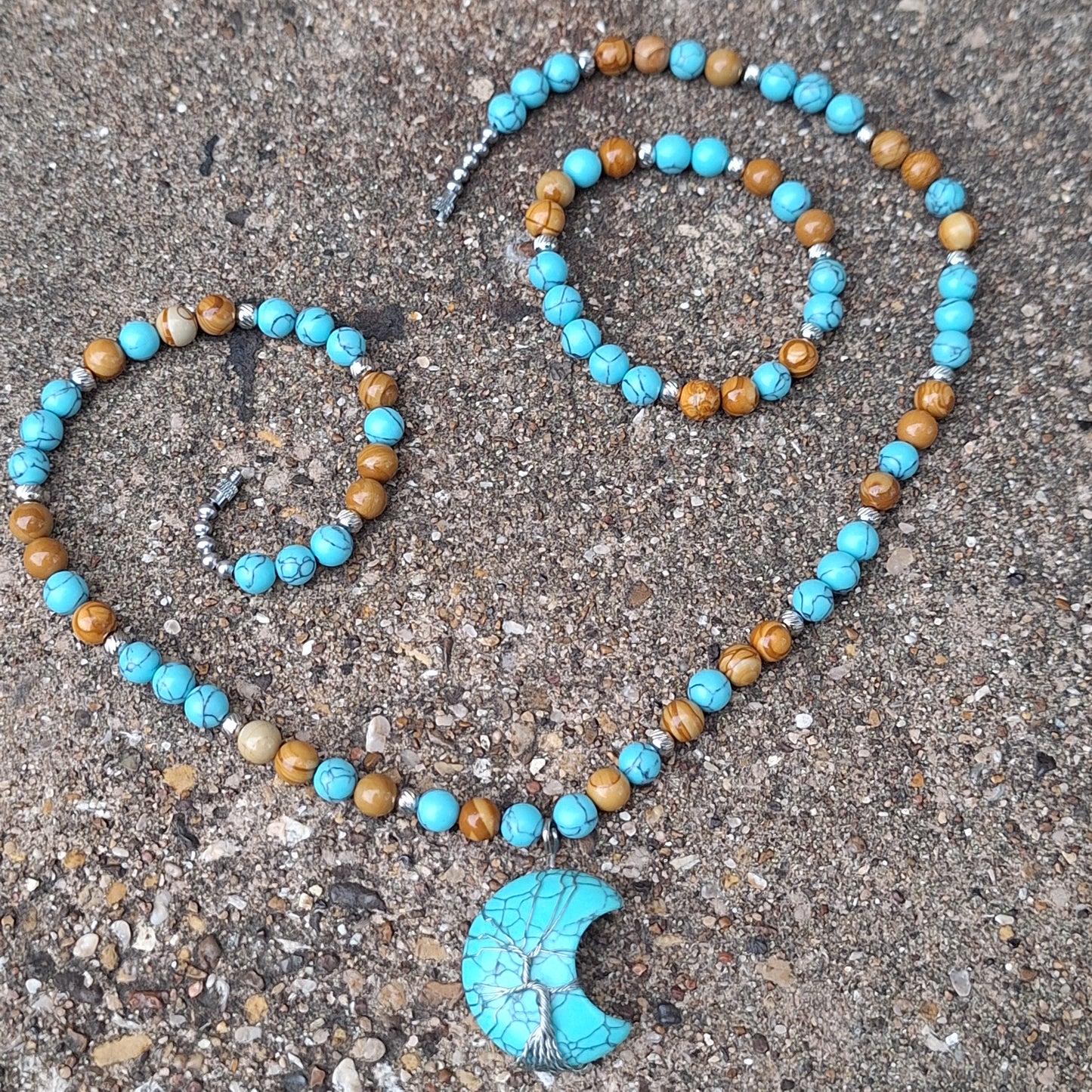 Turquoise Moon Necklace Set 12in