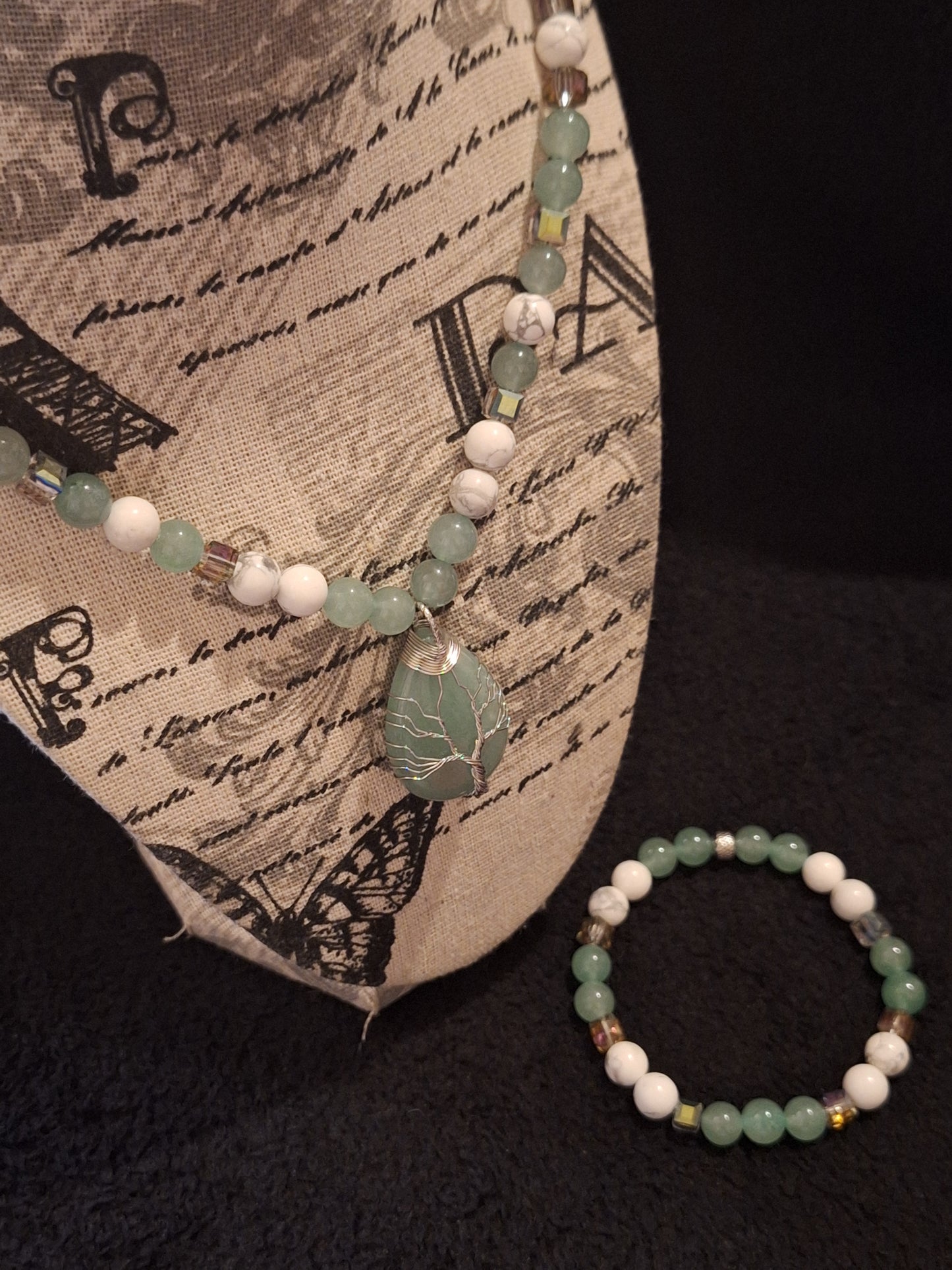 Aventurine Drop Howlite Necklace and Stretch Bracelet Set
