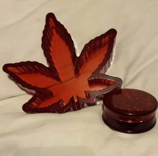 Large Clear Red Maple Leaf Ashtray Set With Grinder