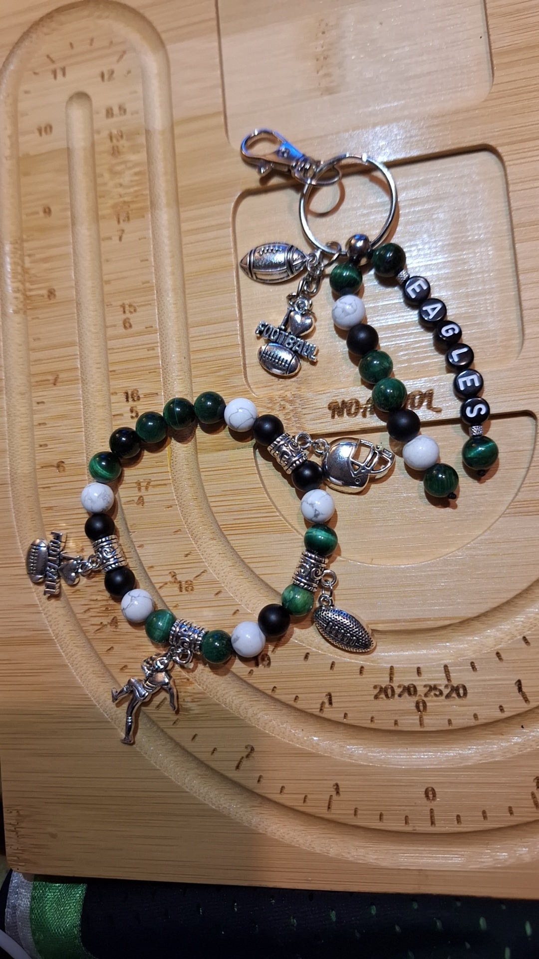 Eagles 4Charm Stretch Bracelet and Keybead Set, 2pc