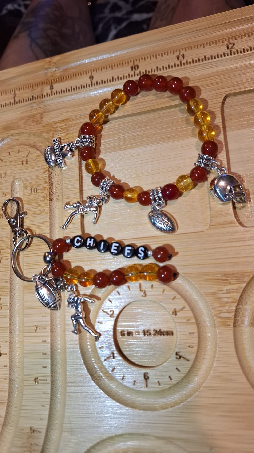 Chiefs 4Charm Stretch Bracelet and keybead 2pc Set, Red Agate Citrine