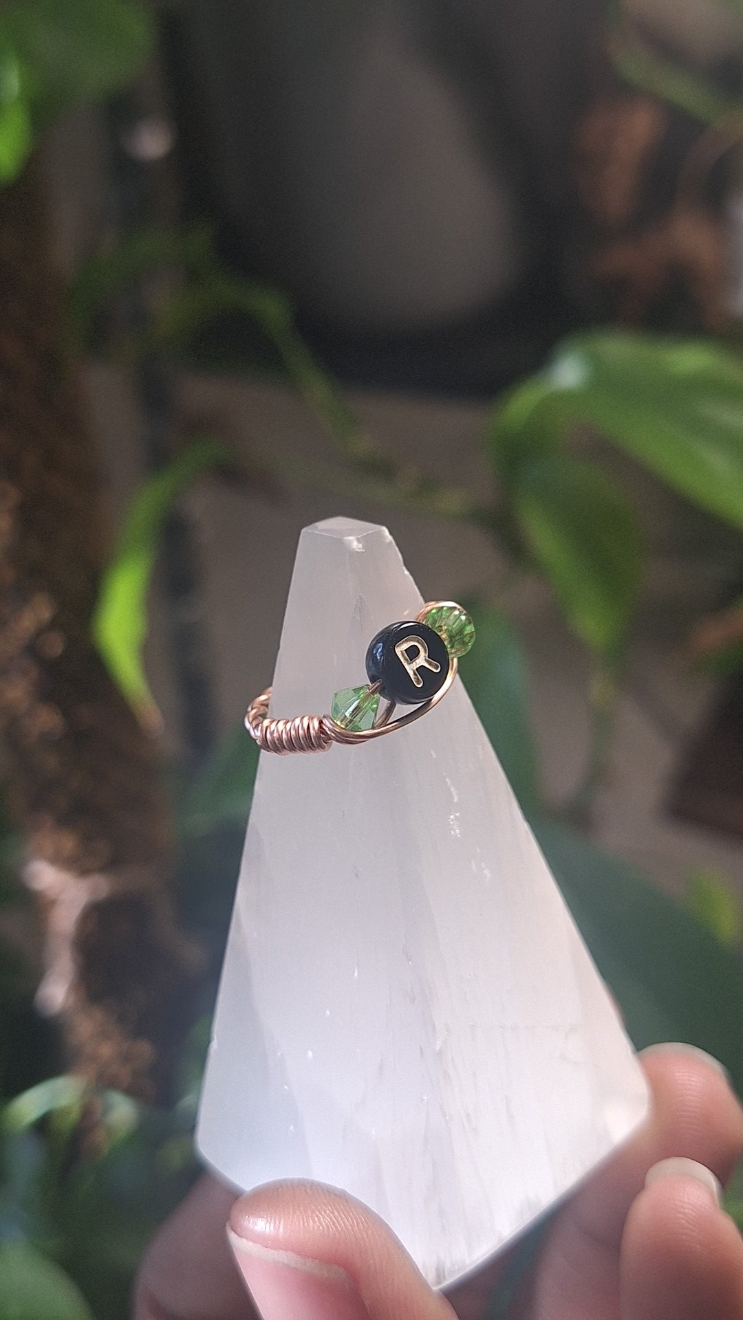 Alphabet "R" Adjustable Copper Ring Green