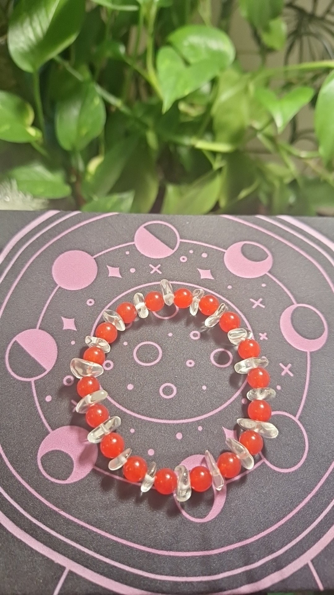 Carnelian Quartz Chip Stretch Bracelet
